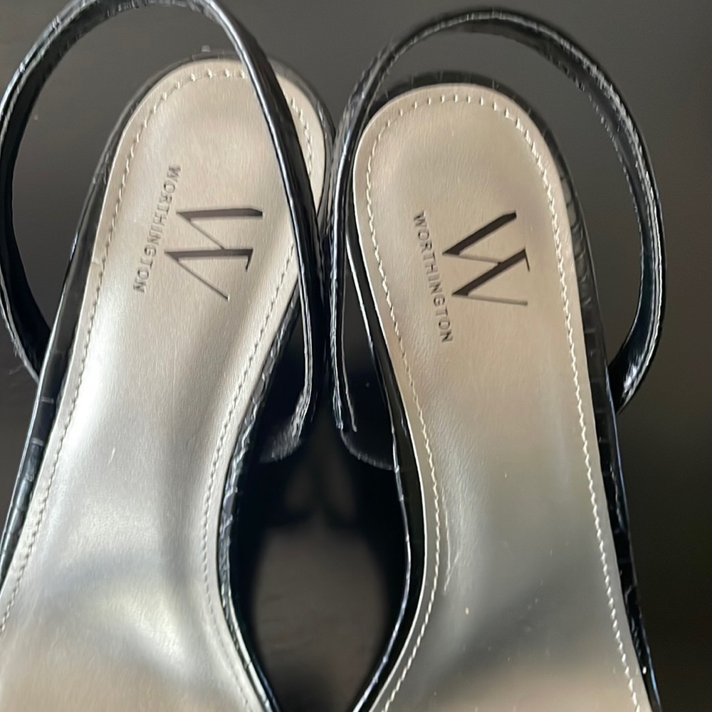 Worthington Black Heel Size 7 Croc Pattern. - Picture 4 of 10
